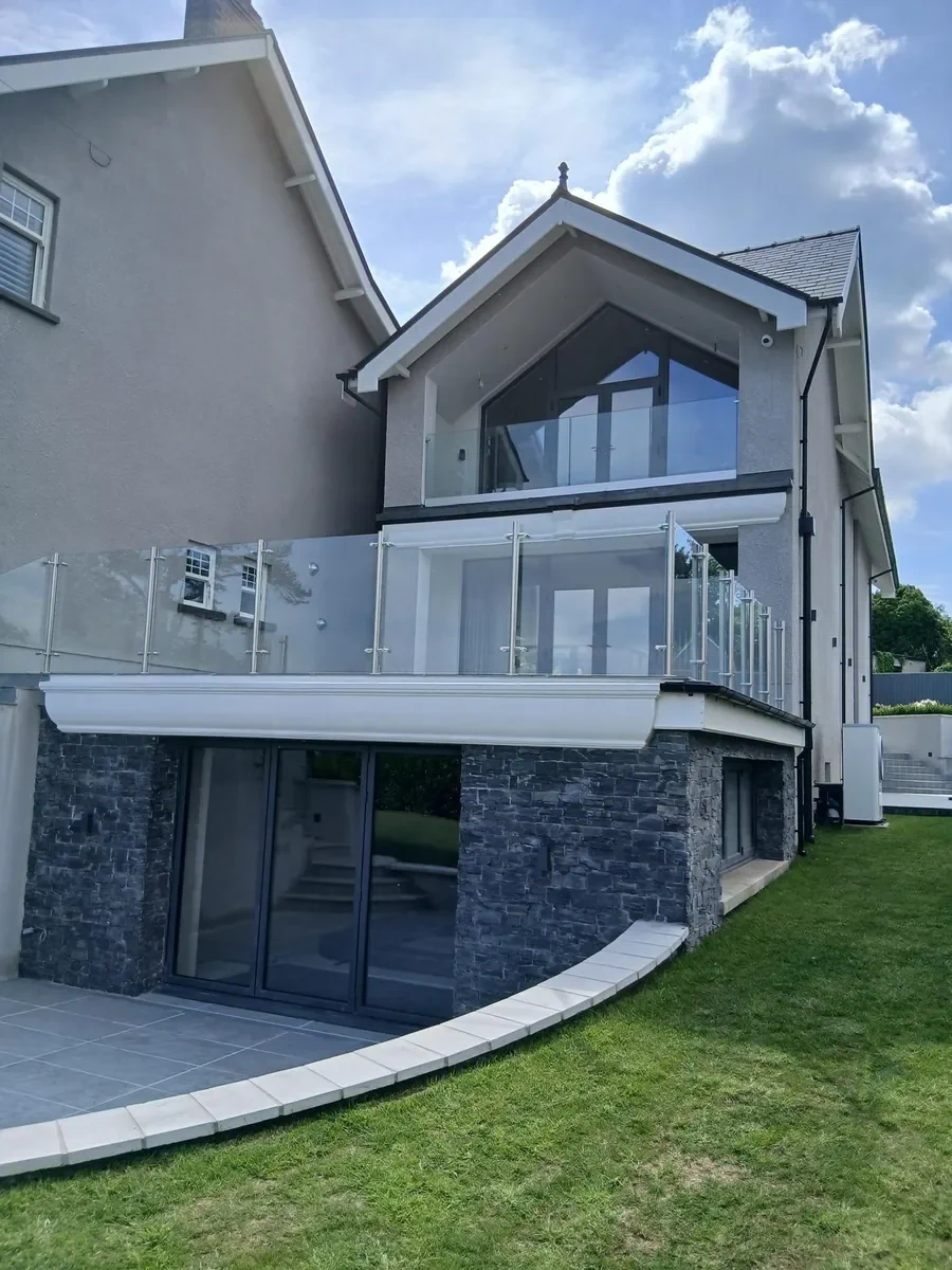 balcony glass balustrade modern property langland swansea glass balustrades